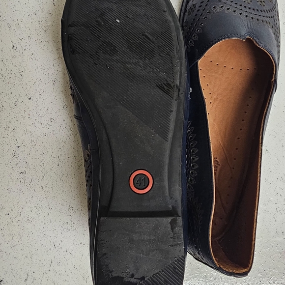 Spring Step Black Leather Shoes - Picture 4 of 5